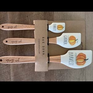 NEW with TAGS RAE DUNN rubber THREE piece spatula set
